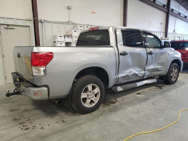 2011 TOYOTA TUNDRA CREWMAX SR5