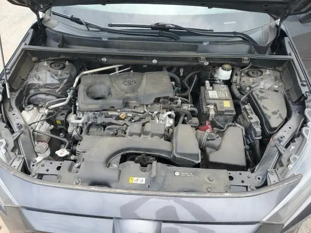 2022 TOYOTA RAV4 LE  