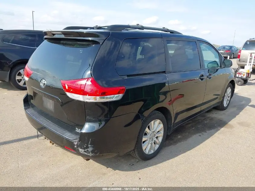 2014 TOYOTA SIENNA XLE 7 PASSENGER