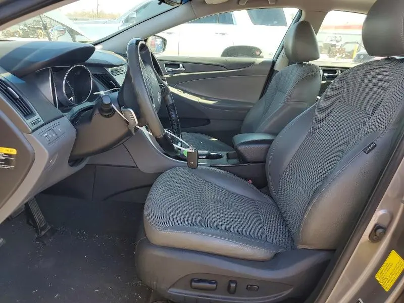 2012 HYUNDAI SONATA SE  