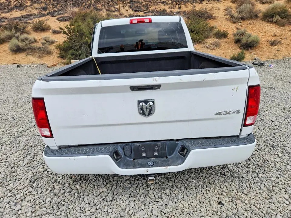2015 RAM 1500 ST  