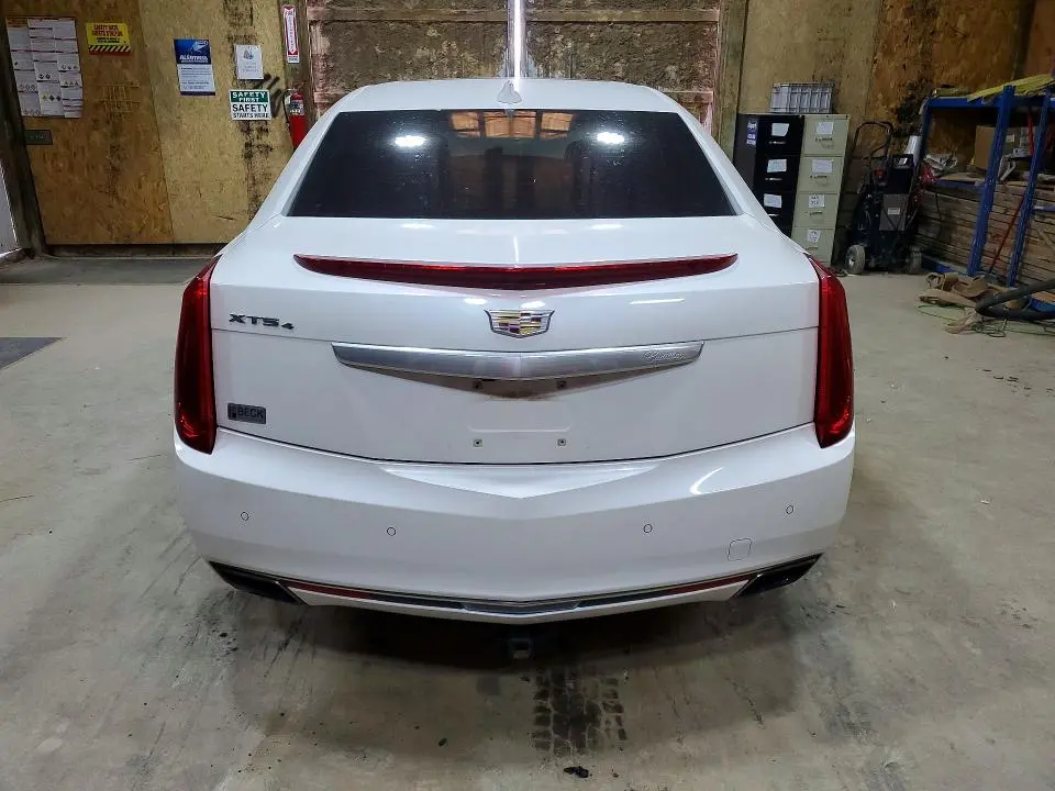 2016 CADILLAC XTS LUXURY COLLECTION  