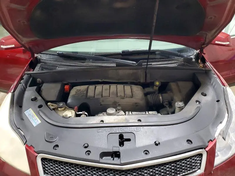 2010 CHEVROLET TRAVERSE LT  