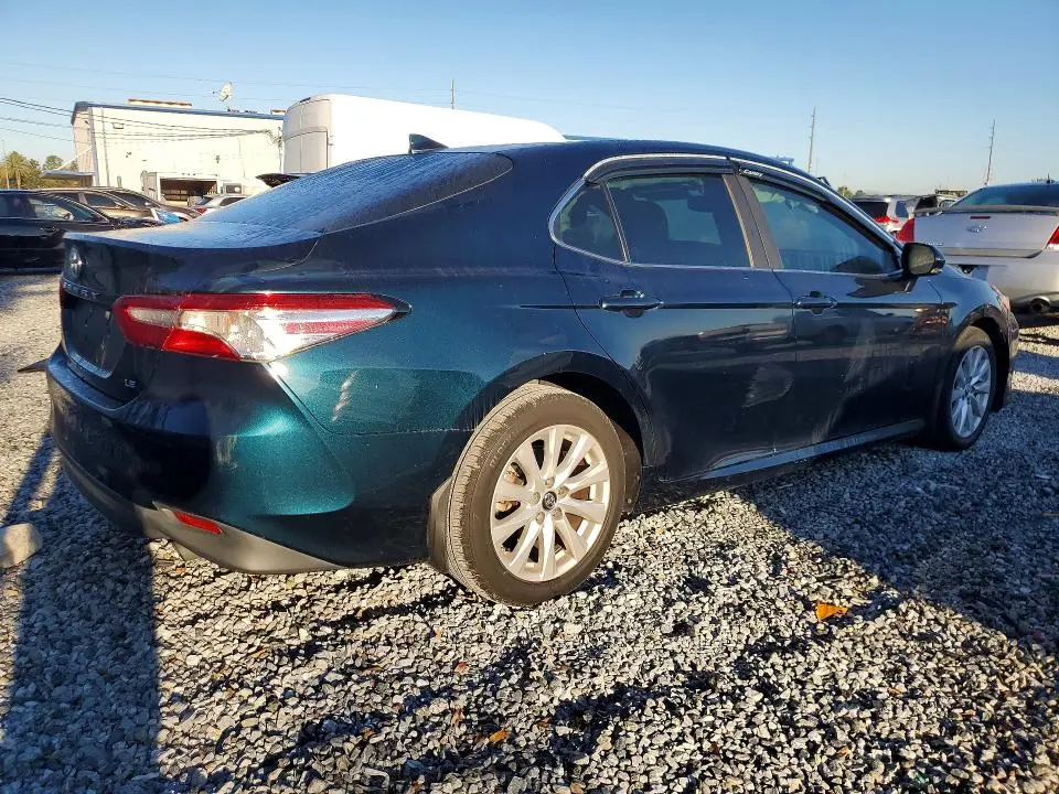 2019 TOYOTA CAMRY LE  