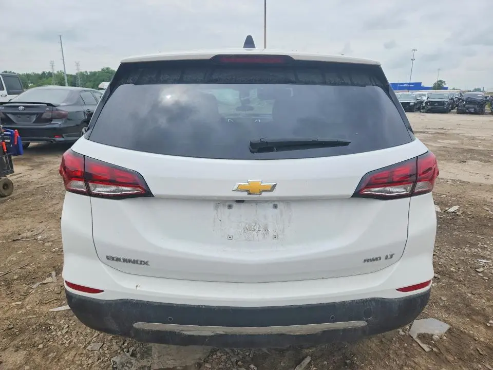 2022 CHEVROLET EQUINOX LT  