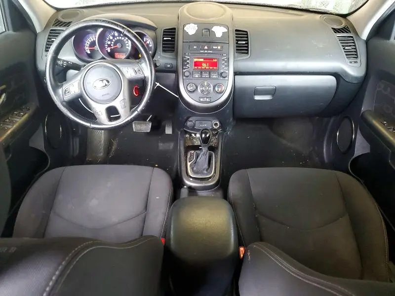 2013 KIA SOUL +  