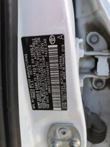 2015 TOYOTA YARIS   