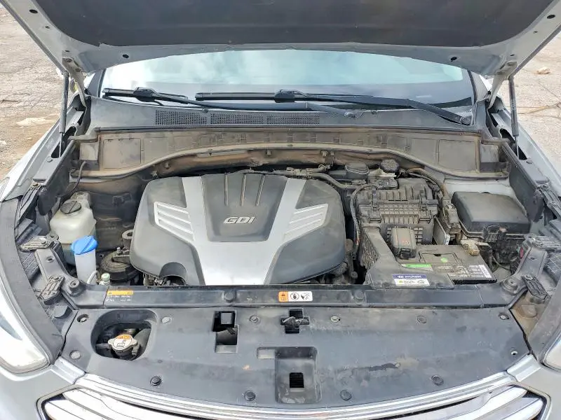 2016 HYUNDAI SANTA FE SE  