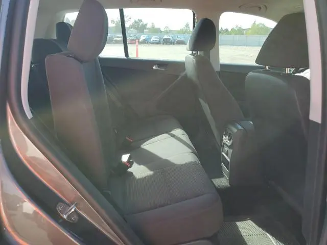 2015 VOLKSWAGEN TIGUAN S  