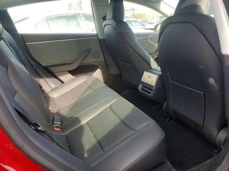2025 TESLA MODEL 3   