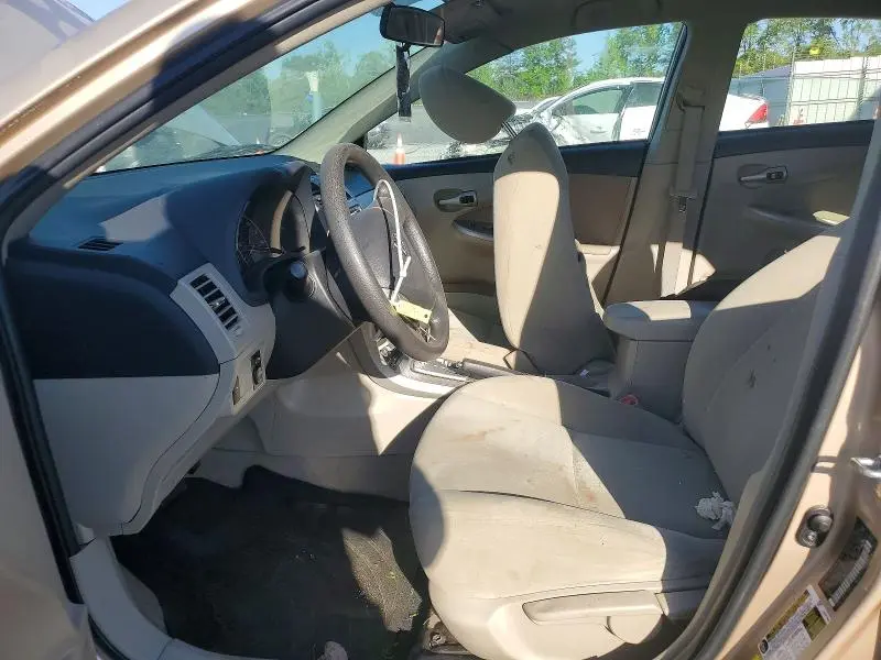 2012 TOYOTA COROLLA LE  