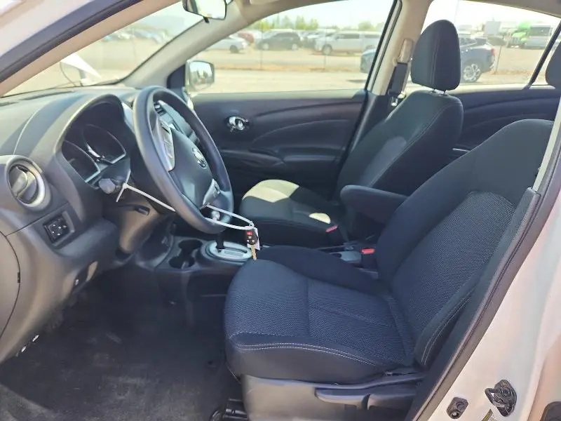 2019 NISSAN VERSA SV  