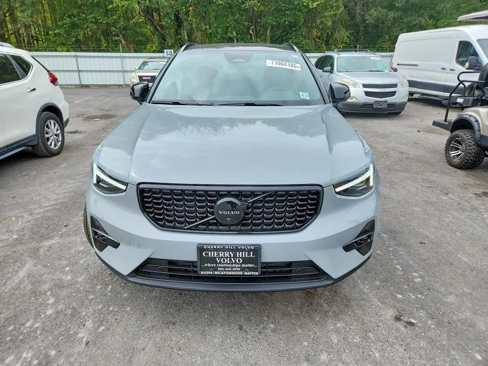 2026 VOLVO XC40 ULTRA  