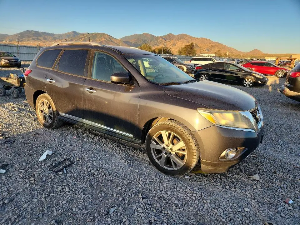 2014 NISSAN PATHFINDER S  