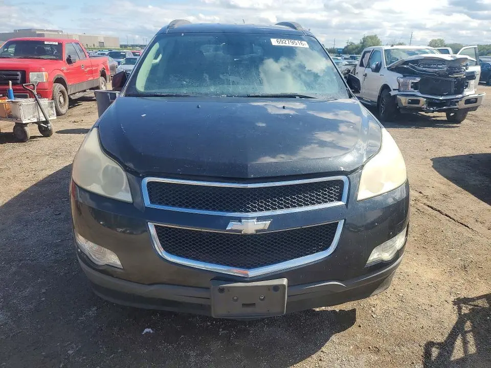 2011 CHEVROLET TRAVERSE LT  
