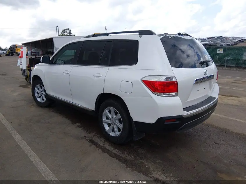 2013 TOYOTA HIGHLANDER SE V6