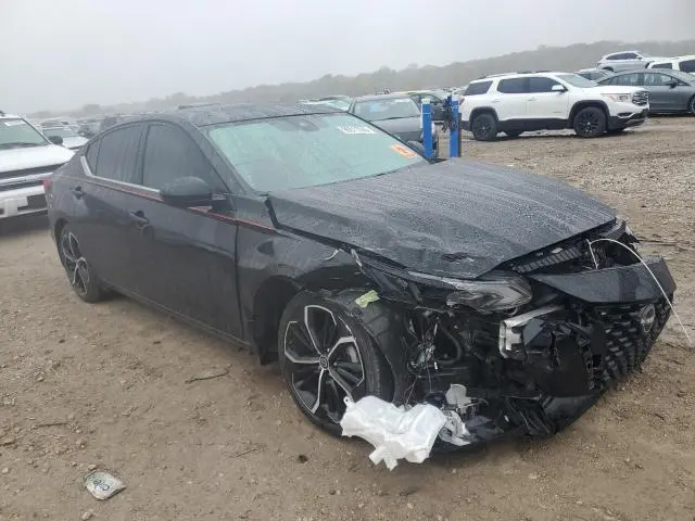 2024 NISSAN ALTIMA SR  