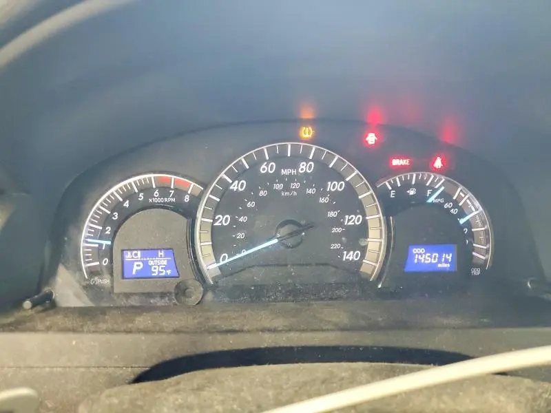 2012 TOYOTA CAMRY SE  