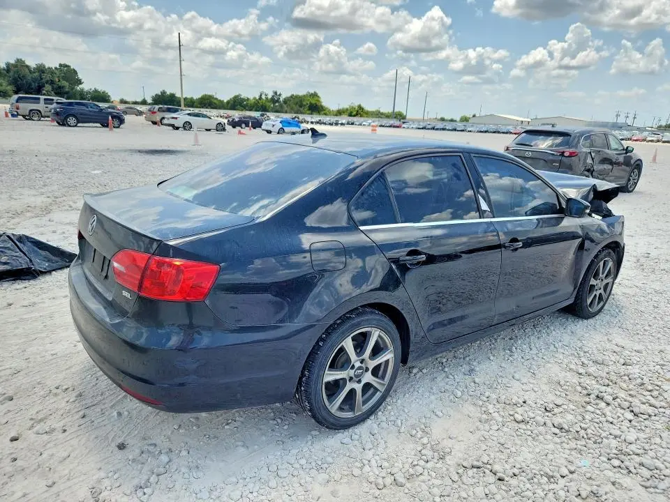 2014 VOLKSWAGEN JETTA SEL  
