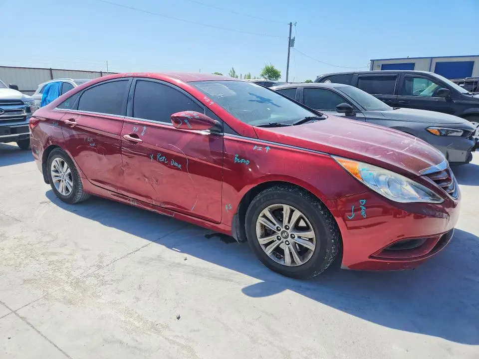 2012 HYUNDAI SONATA GLS  