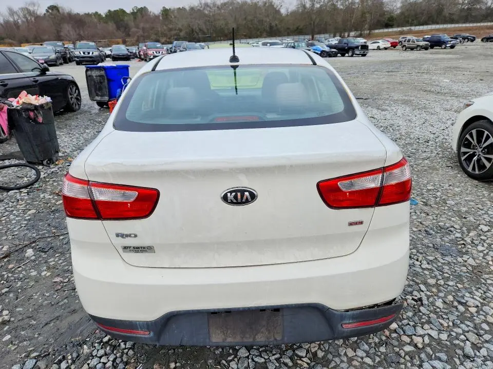 2015 KIA RIO LX  