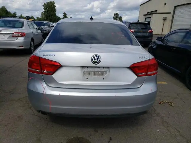 2014 VOLKSWAGEN PASSAT SE