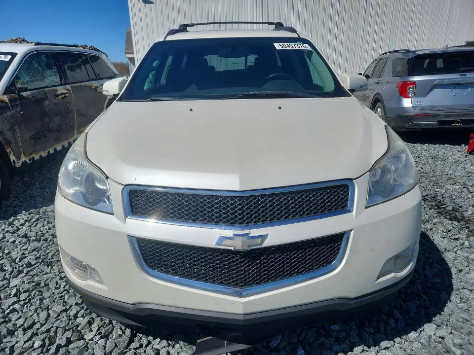 2011 CHEVROLET TRAVERSE LT  