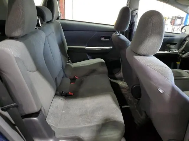 2012 TOYOTA PRIUS V   
