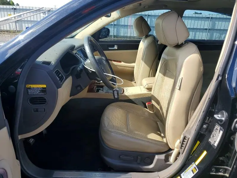 2013 HYUNDAI GENESIS 3.8L  