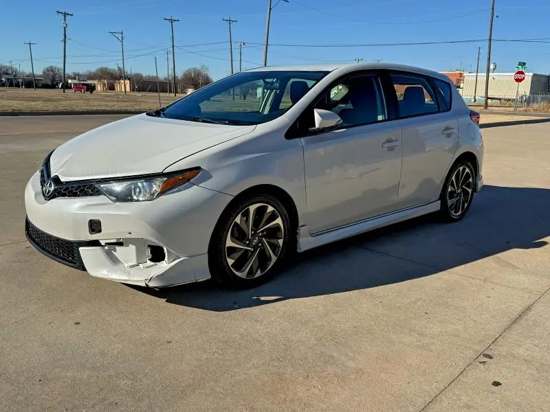 2016 TOYOTA SCION IM   