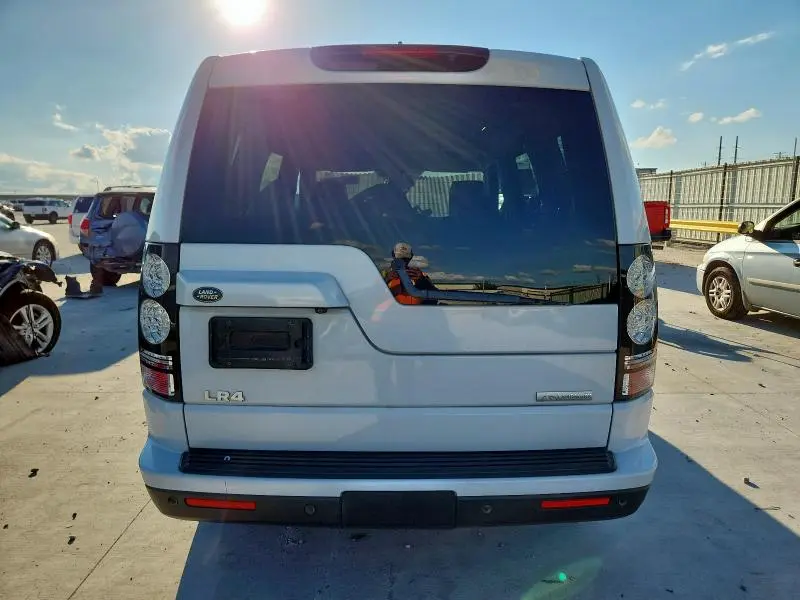 2016 LAND ROVER LR4 HSE LUXURY  