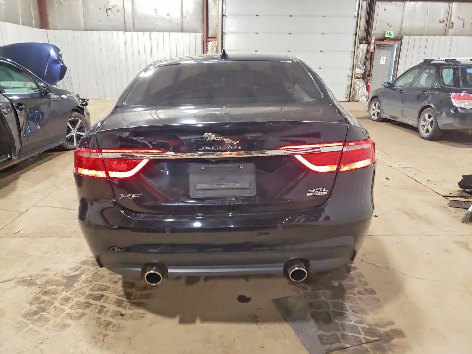 2017 JAGUAR XF PREMIUM  