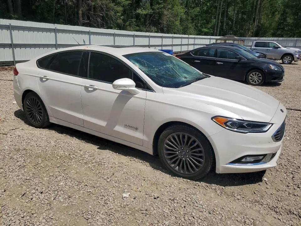 2017 FORD FUSION SE HYBRID  