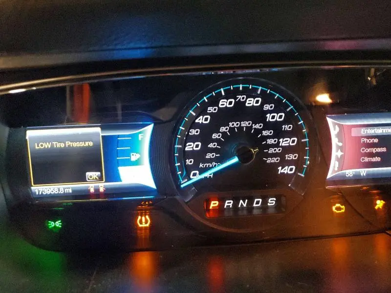 2013 FORD TAURUS SEL  