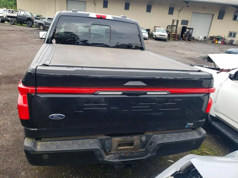 2023 FORD F150 LIGHTNING PRO  