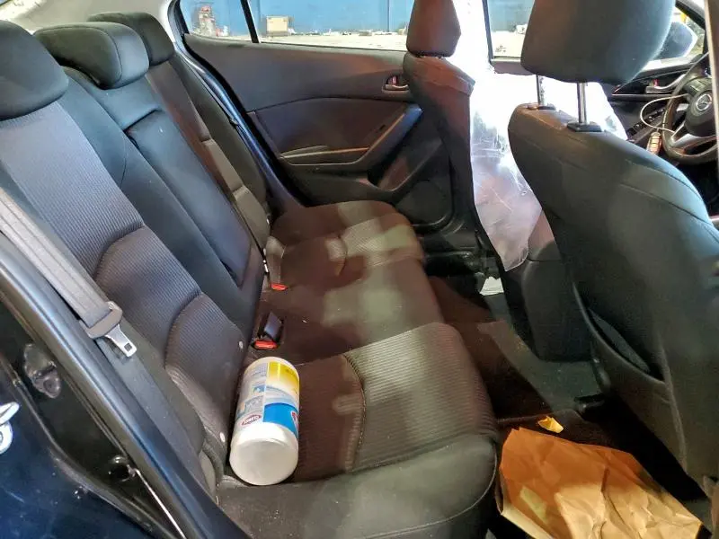 2015 MAZDA 3 TOURING  