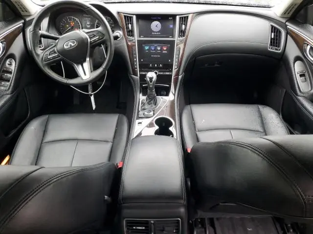 2018 INFINITI Q50 LUXE  
