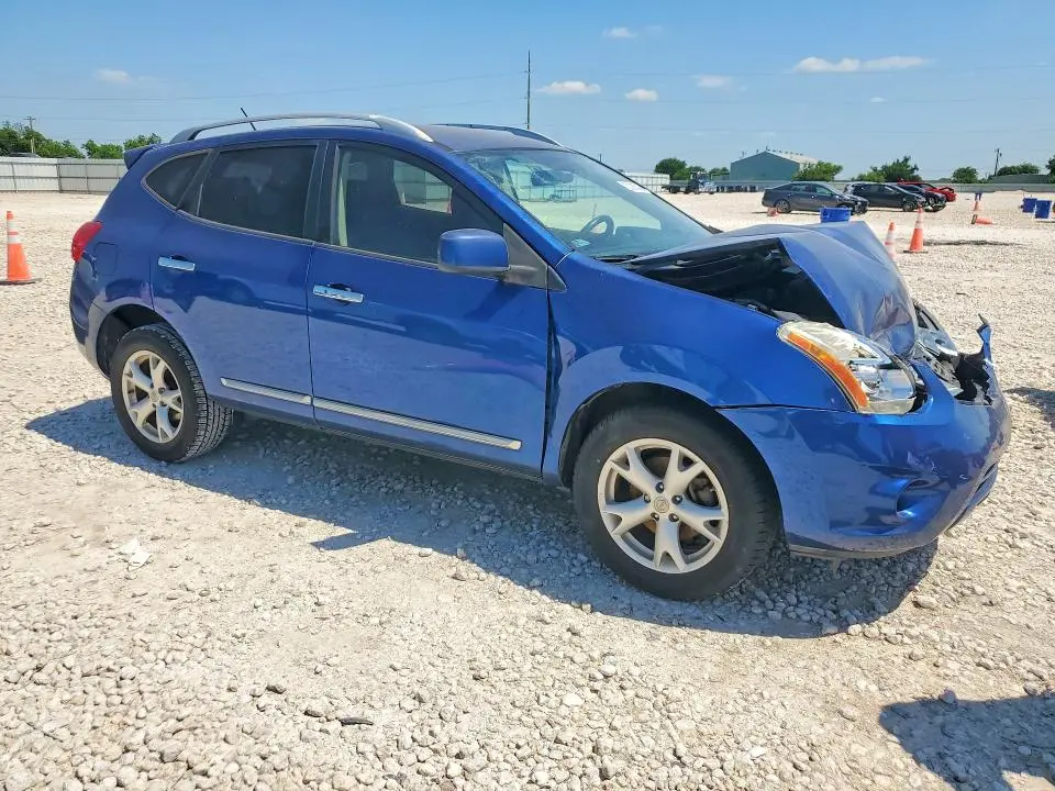 2011 NISSAN ROGUE S  
