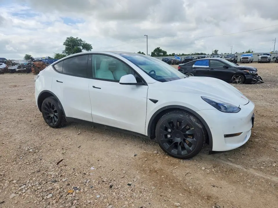 2022 TESLA MODEL Y   