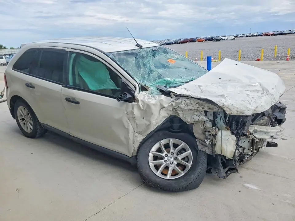 2013 FORD EDGE SE  