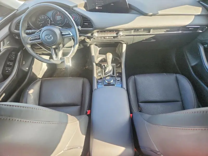 2023 MAZDA 3 PREMIUM  