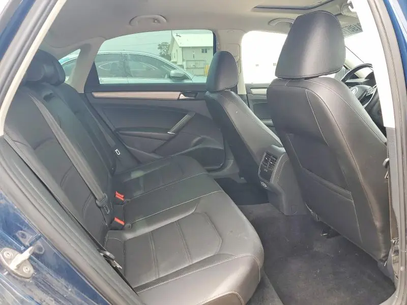 2022 VOLKSWAGEN PASSAT SE  