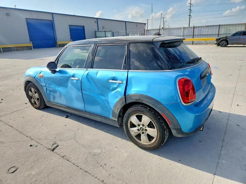2017 MINI COOPER   