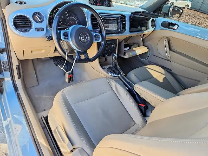 2013 VOLKSWAGEN BEETLE   