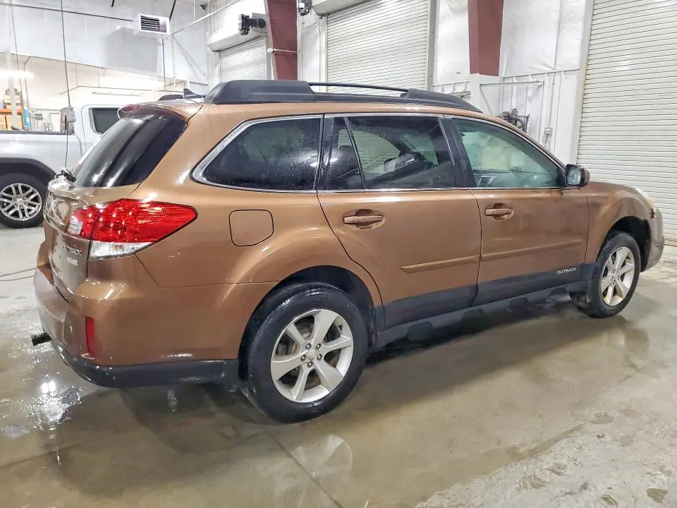 2013 SUBARU OUTBACK 2.5I LIMITED  