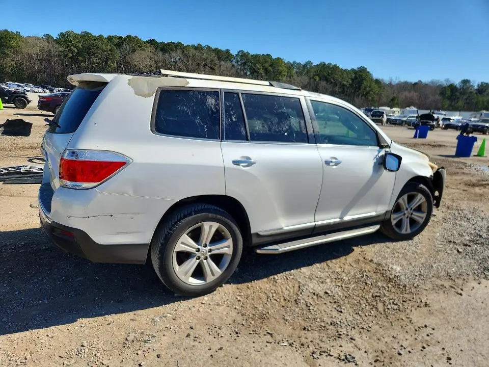 2013 TOYOTA HIGHLANDER LIMITED  