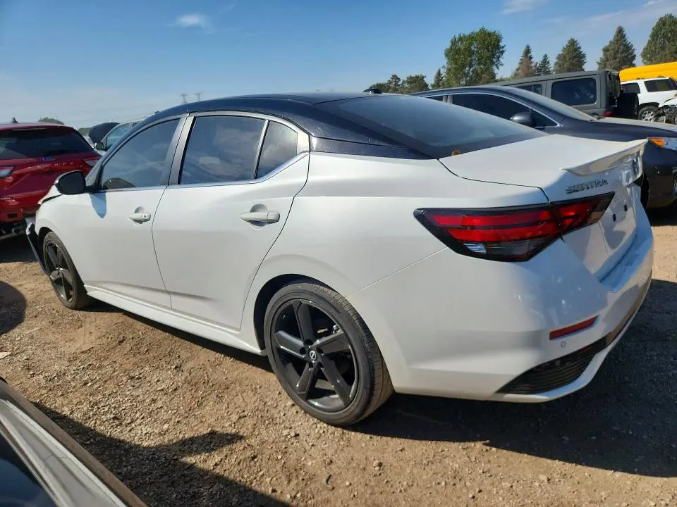 2025 NISSAN SENTRA SR  
