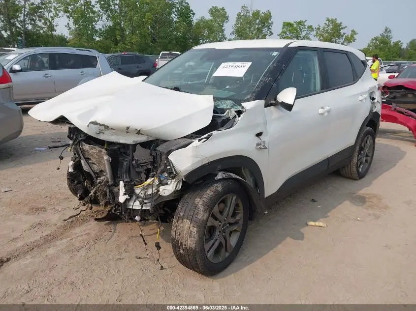 2023 KIA SELTOS LX