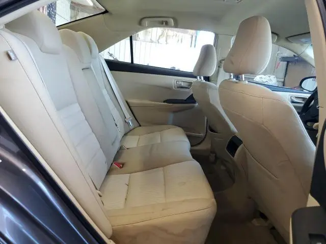 2015 TOYOTA CAMRY LE  