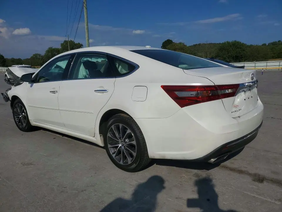 2018 TOYOTA AVALON XLE PREMIUM  